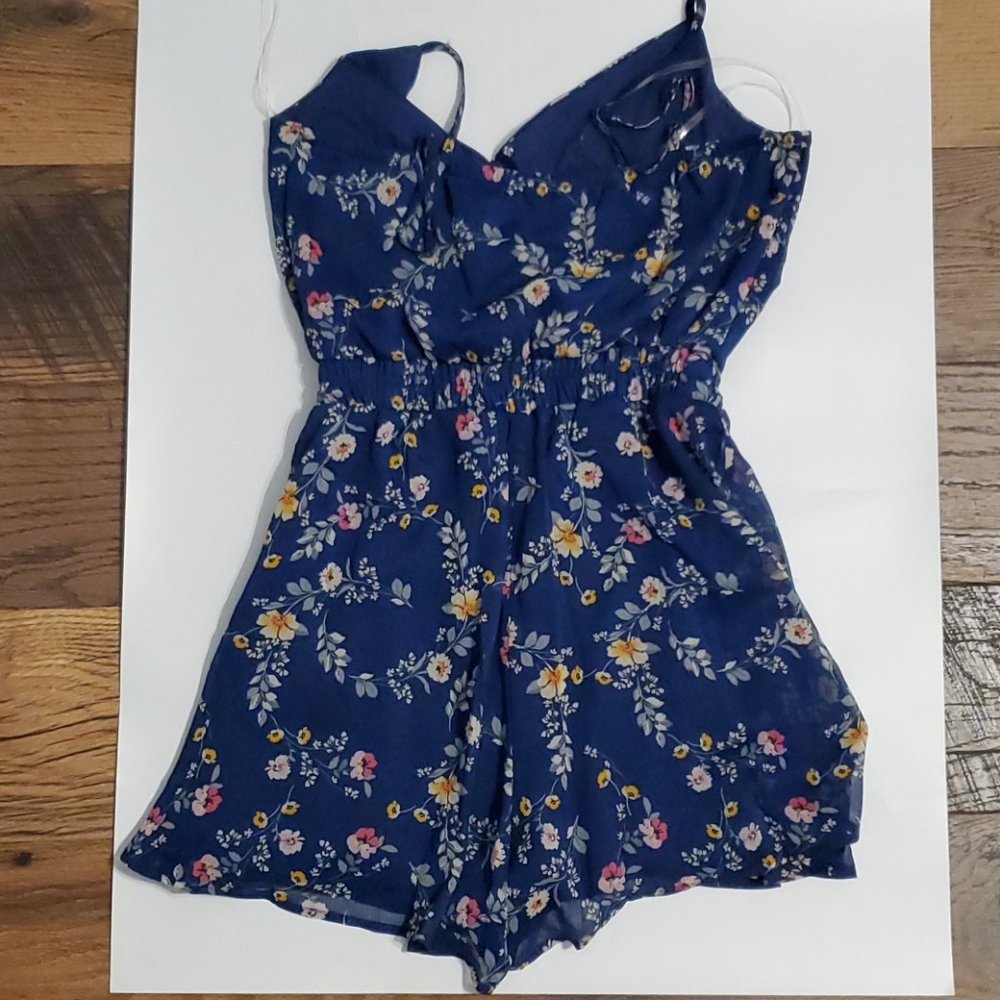 Navy Blue Floral Romper - Picture 5 of 5